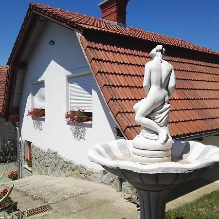 Agávé Apartmán Sárvár